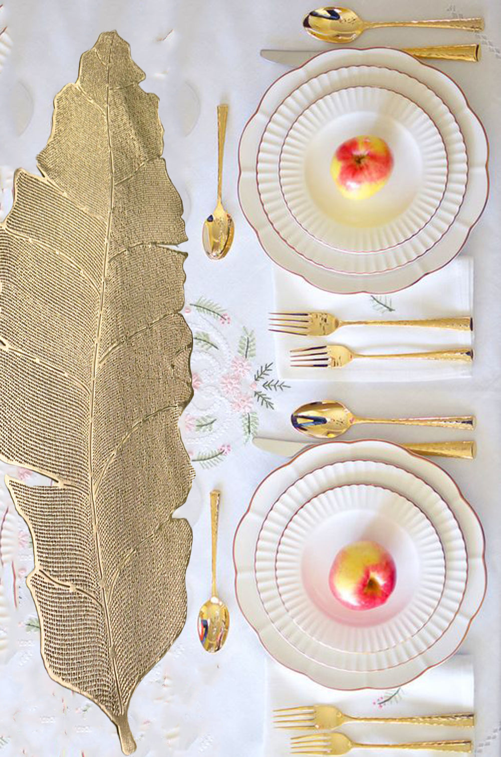 Banana leaf gold table runner