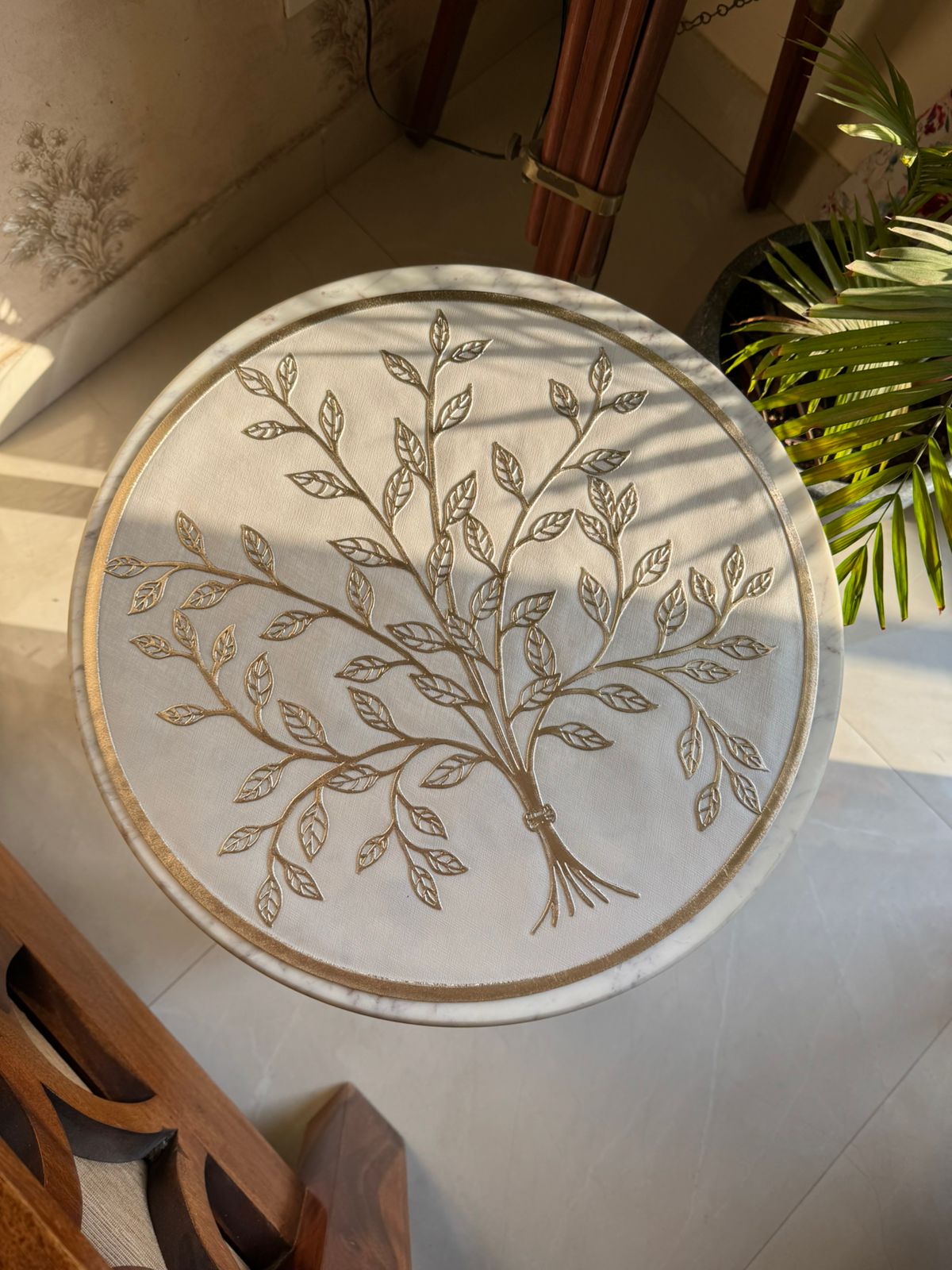 White Gold Pearl Flower Round placemats set of 6 pieces