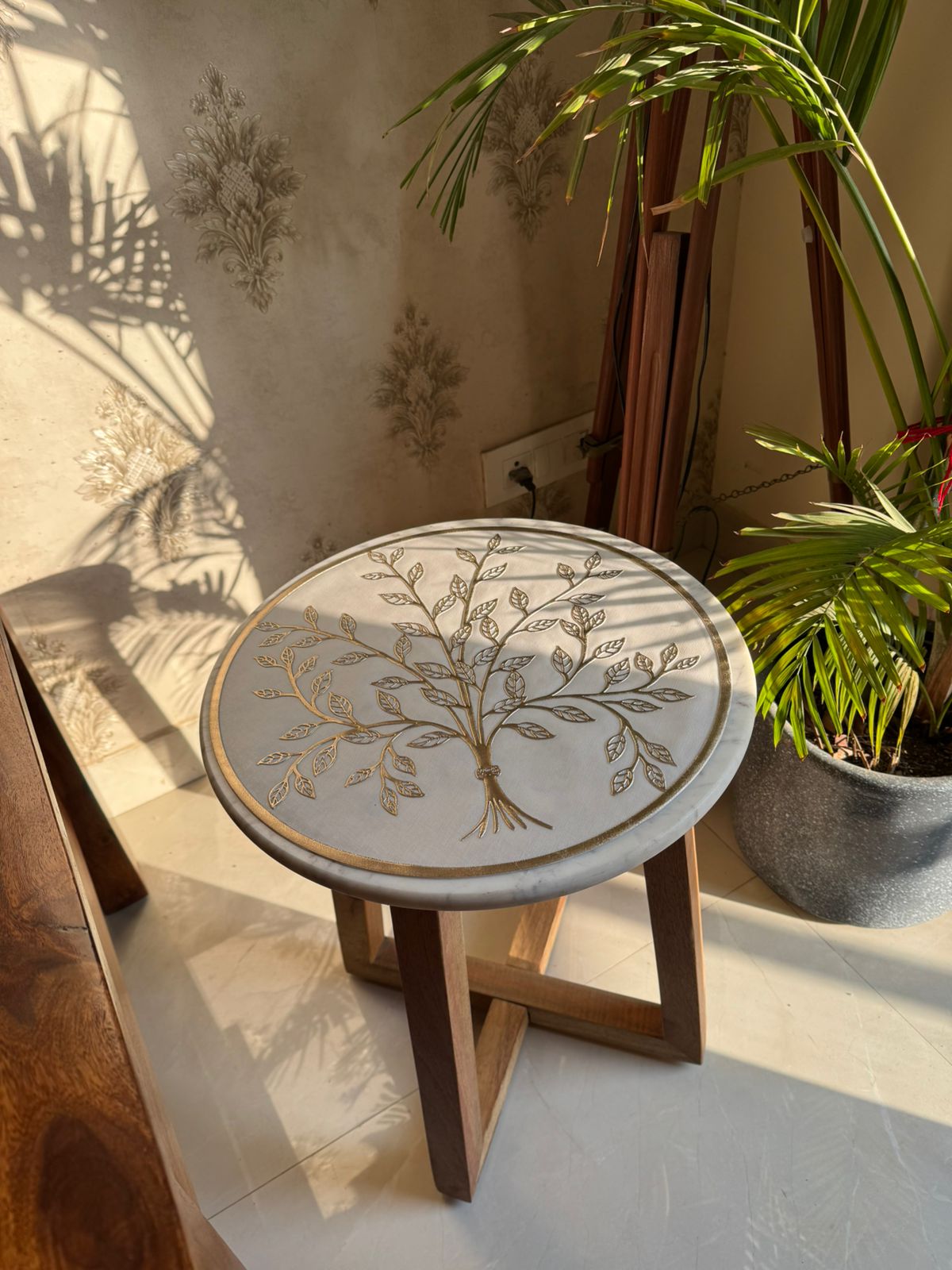 White Gold Pearl Flower Round placemats set of 6 pieces