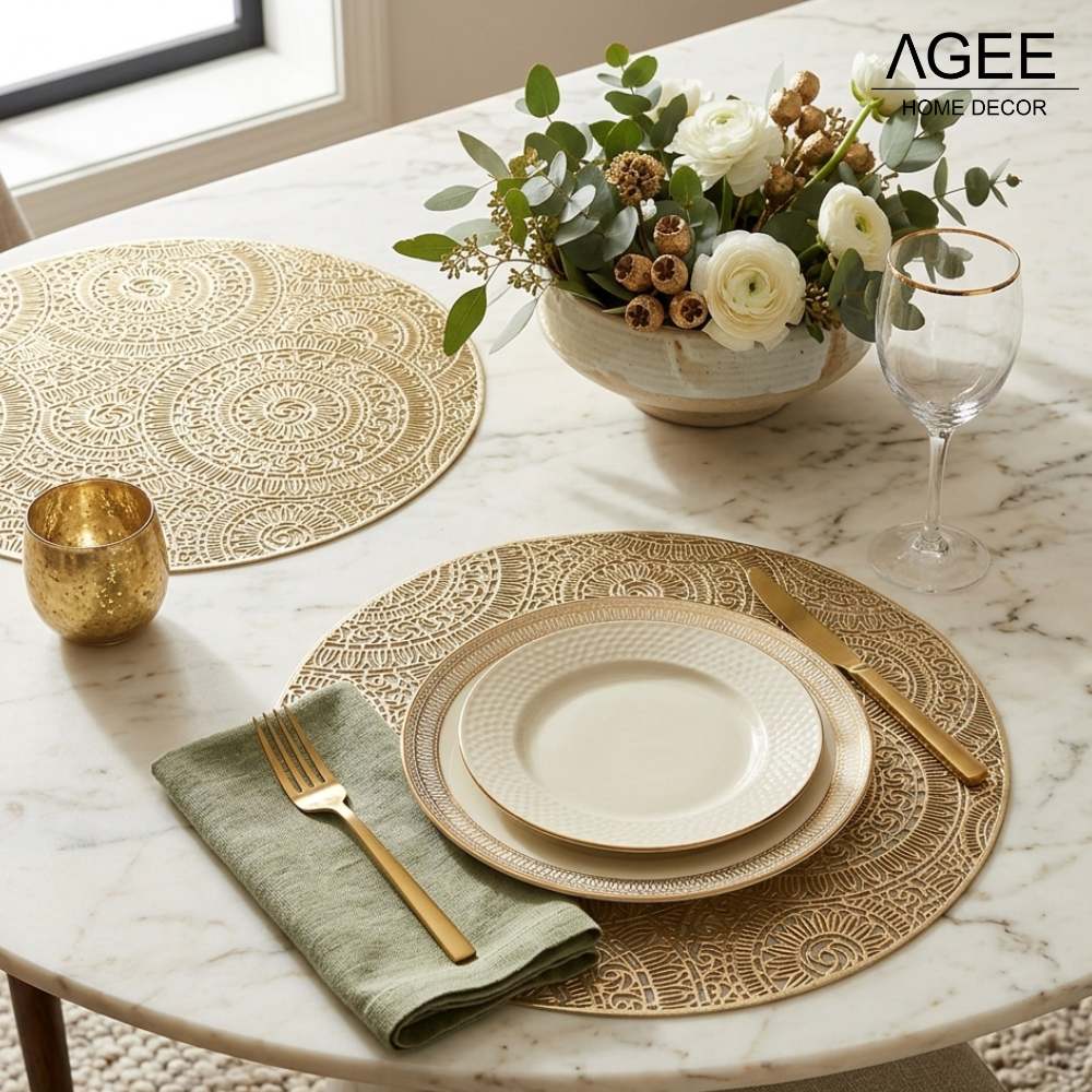 Round mandala placemat in washable heat-resistant PVC vinyl with detailed pattern for dining table decor